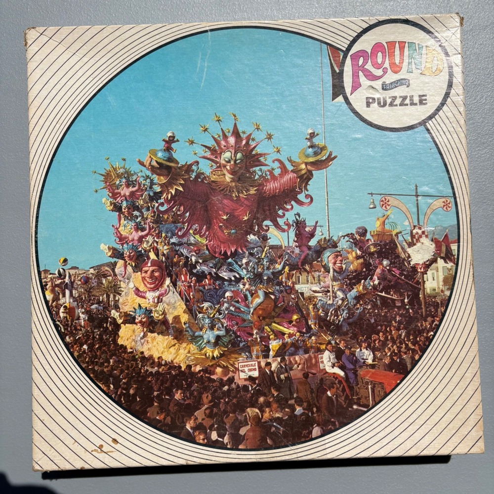 Vintage Fairchild Round Puzzle The Carnival 650‎ Pieces 19 Inch Circular #1700